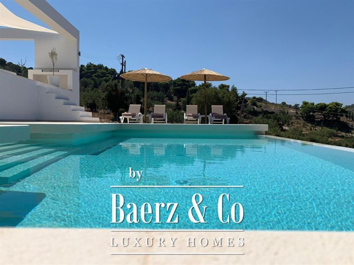 Image No.8-2 Bed Villa for sale