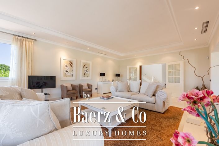 Image No.9-5 Bed Villa for sale