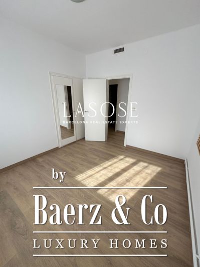 Image No.31-6 Bed Property for sale