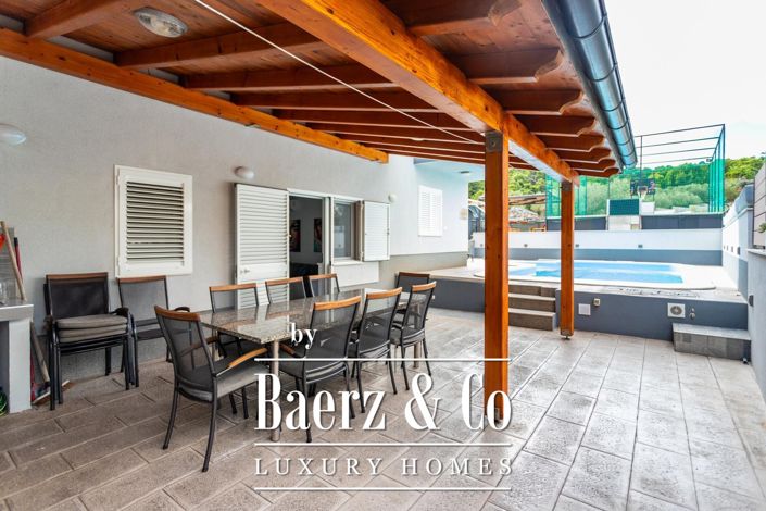 Image No.27-4 Bed Townhouse for sale