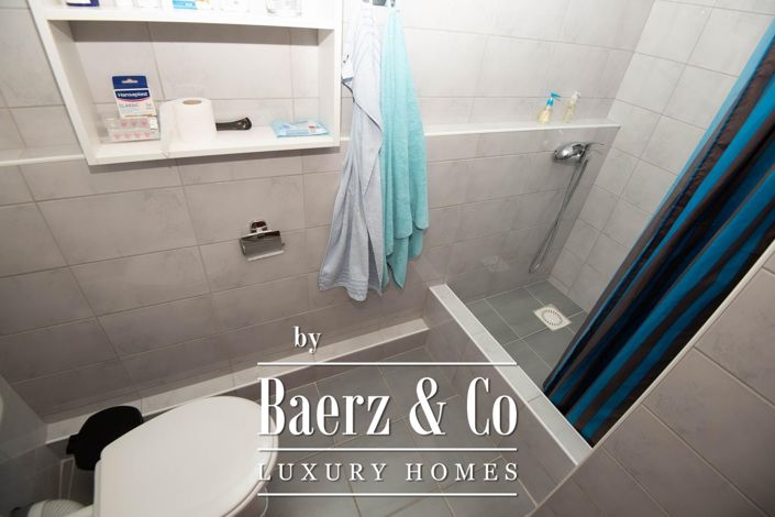 Image No.22-9 Bed Townhouse for sale