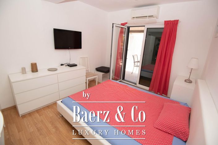 Image No.27-9 Bed Townhouse for sale