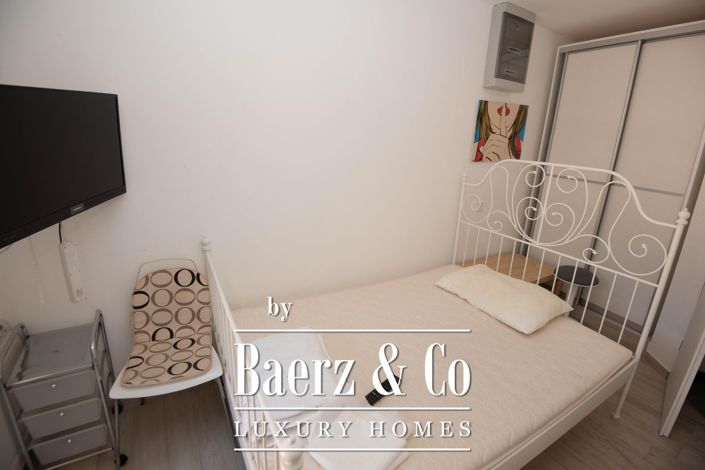 Image No.34-9 Bed Townhouse for sale