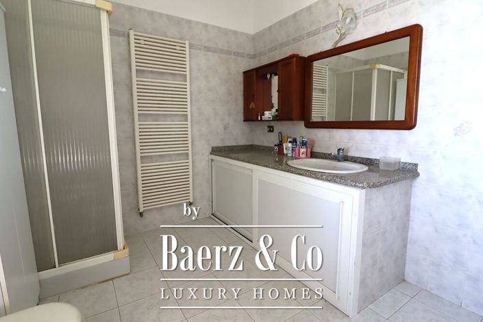 Image No.20-2 Bed Villa for sale