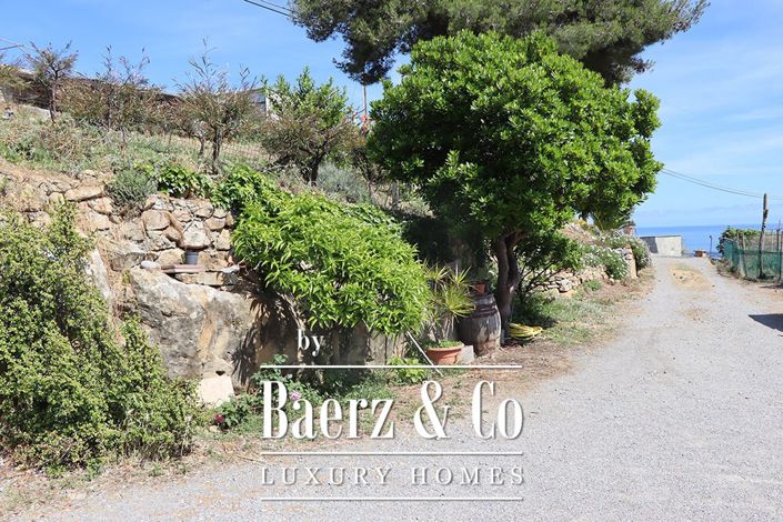 Image No.7-2 Bed Villa for sale