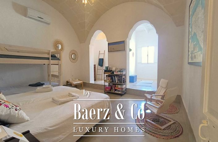 Image No.11-4 Bed House for sale