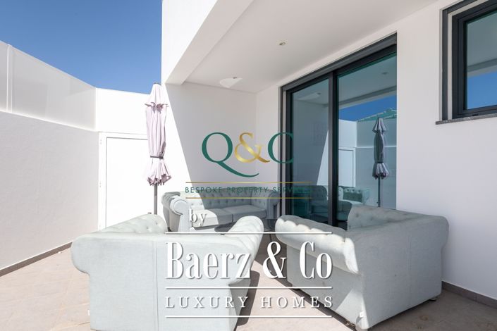 Image No.24-4 Bed Semi-Detached for sale