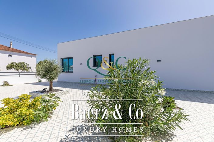 Image No.31-4 Bed Semi-Detached for sale