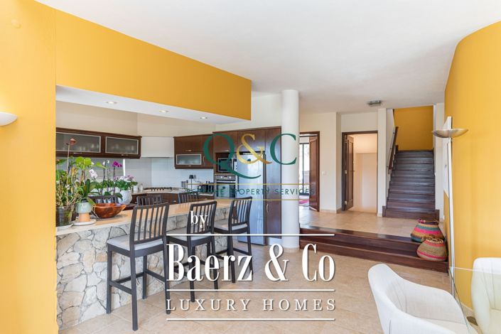 Image No.6-4 Bed Property for sale