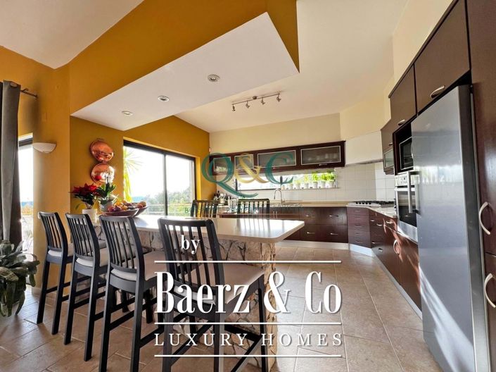 Image No.7-4 Bed Property for sale