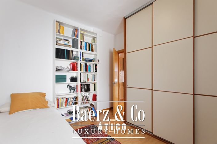 Image No.15-2 Bed Property for sale