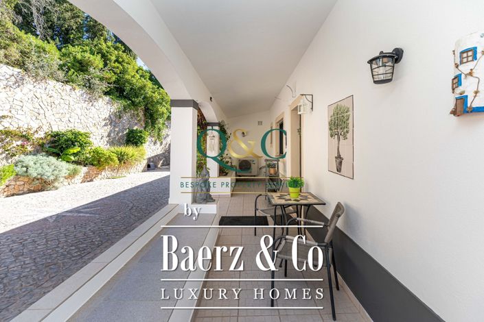 Image No.20-4 Bed Property for sale