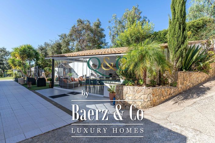 Image No.4-4 Bed Property for sale