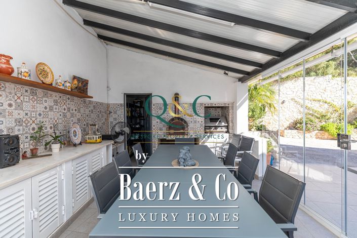 Image No.7-4 Bed Property for sale