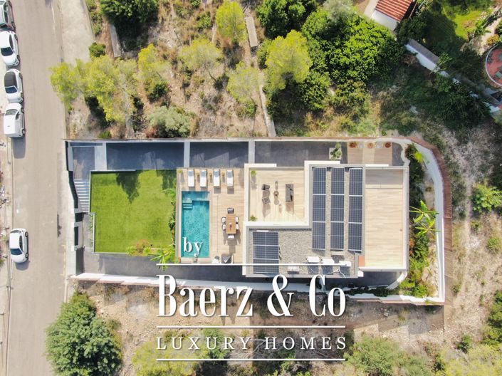Image No.8-4 Bed Property for sale