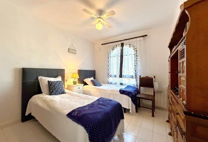 Image No.15-3 Bed Villa for sale