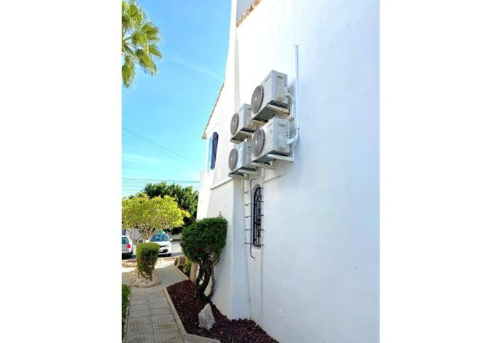 Image No.30-3 Bed Villa for sale