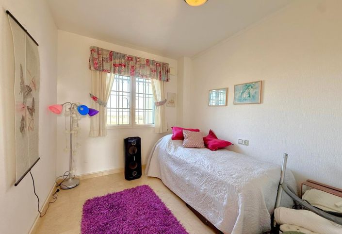 Image No.10-2 Bed Townhouse for sale