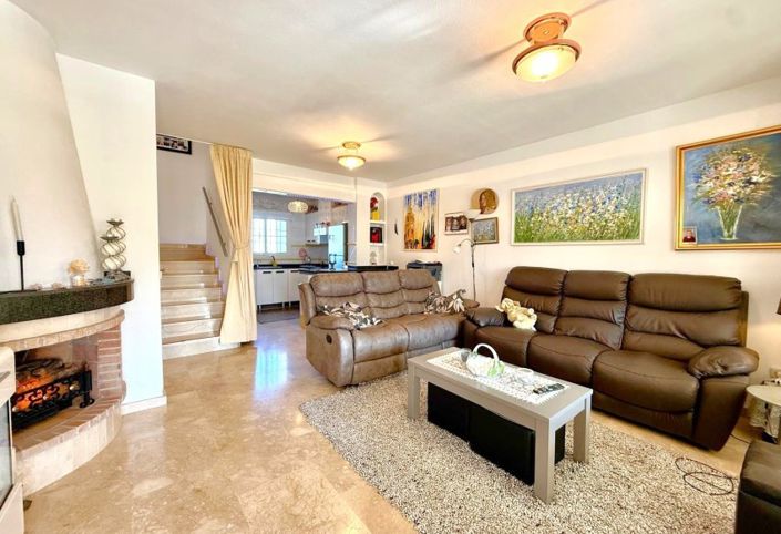Image No.4-2 Bed Townhouse for sale