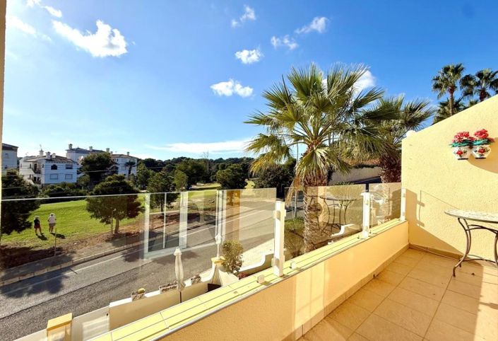 Image No.9-2 Bed Townhouse for sale