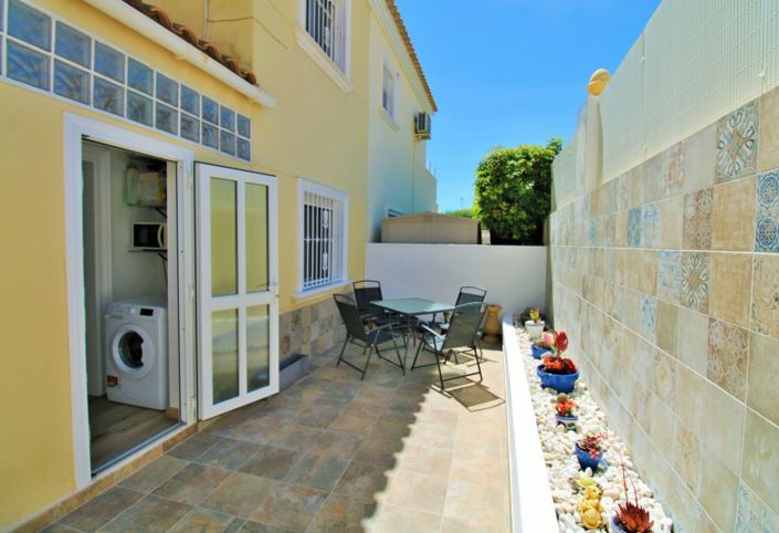 Image No.23-3 Bed Townhouse for sale