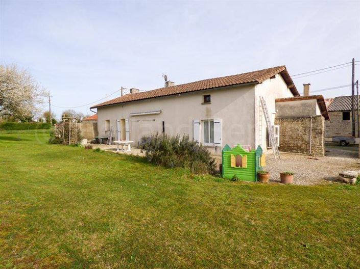 Image No.17-4 Bed House for sale