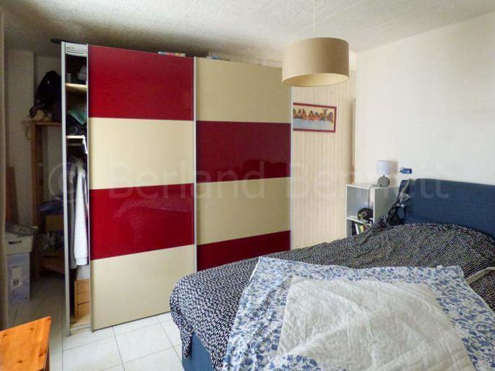 Image No.10-4 Bed House for sale