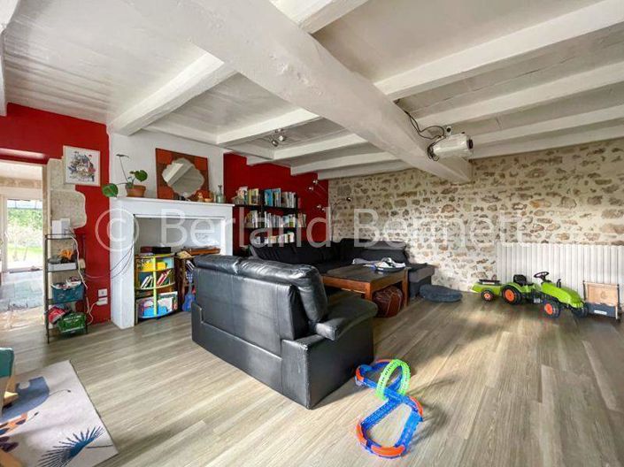 Image No.4-3 Bed House for sale