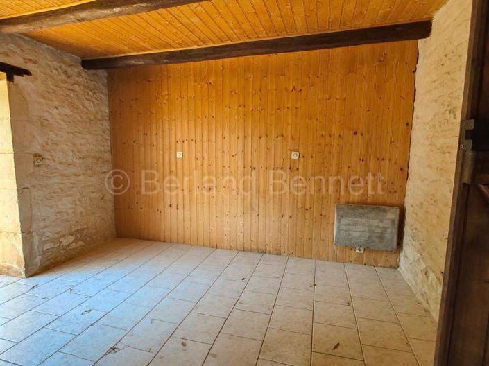 Image No.8-2 Bed House for sale