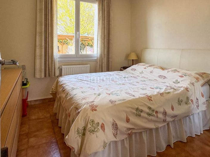 Image No.12-3 Bed House for sale