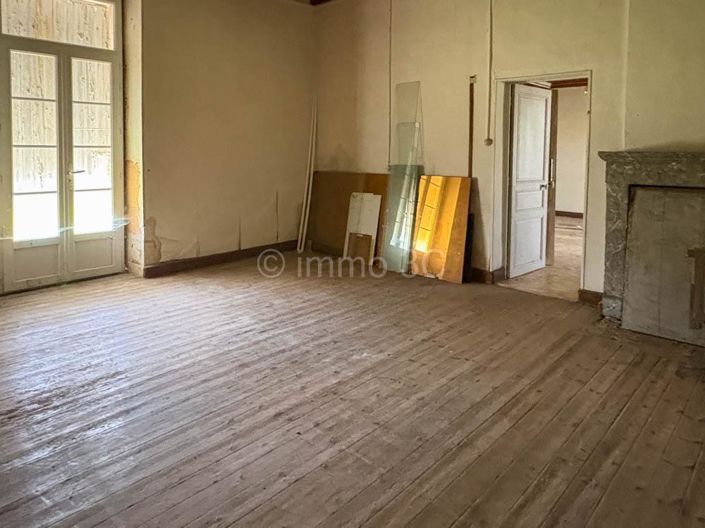 Image No.12-4 Bed House for sale