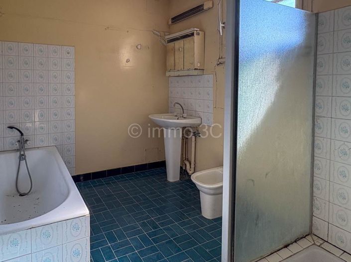 Image No.13-4 Bed House for sale