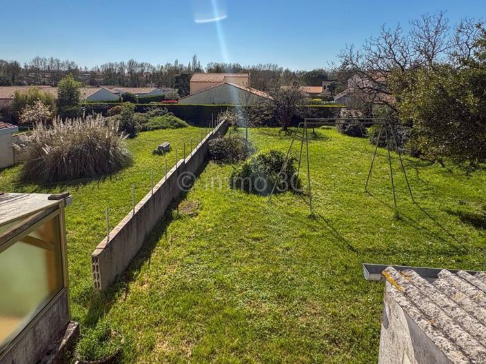 Image No.14-4 Bed House for sale