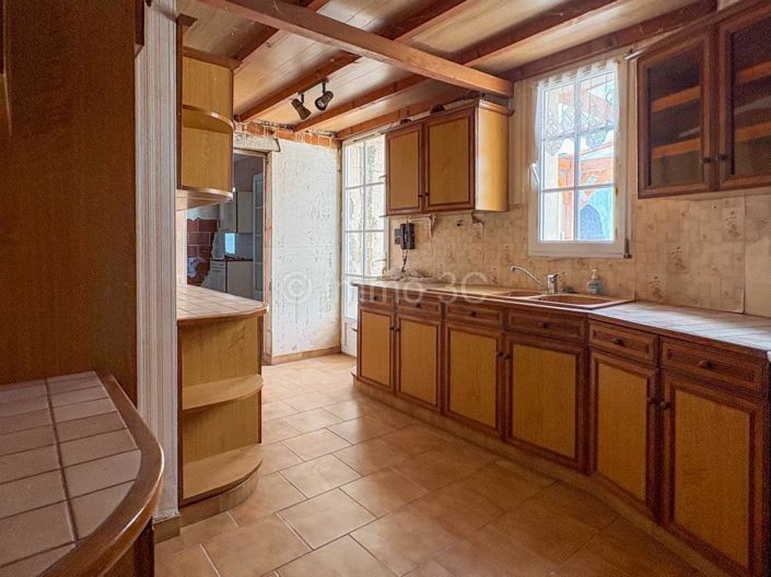 Image No.6-4 Bed House for sale
