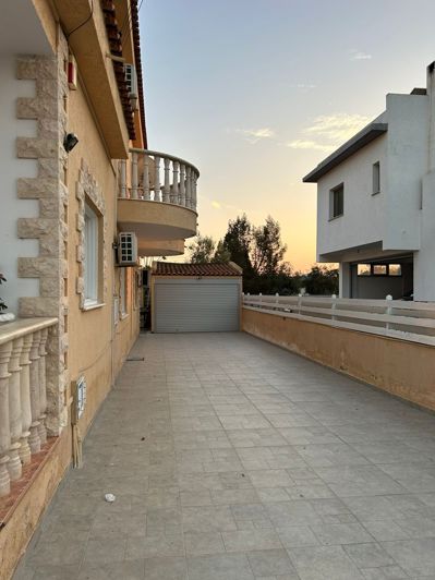 Image No.17-4 Bed House for sale