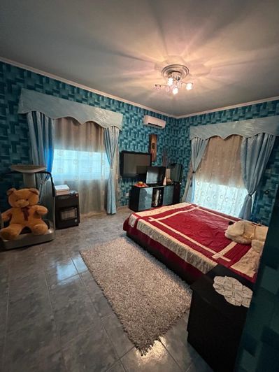 Image No.3-4 Bed House for sale