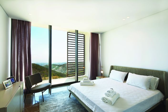 Image No.3-4 Bed House for sale