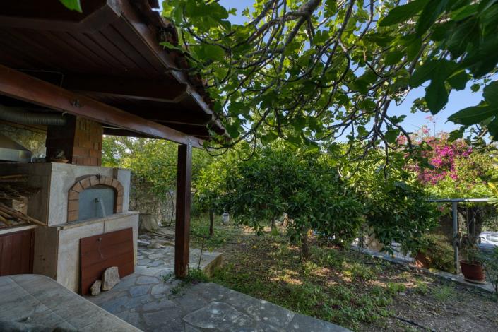 Image No.9-2 Bed House for sale