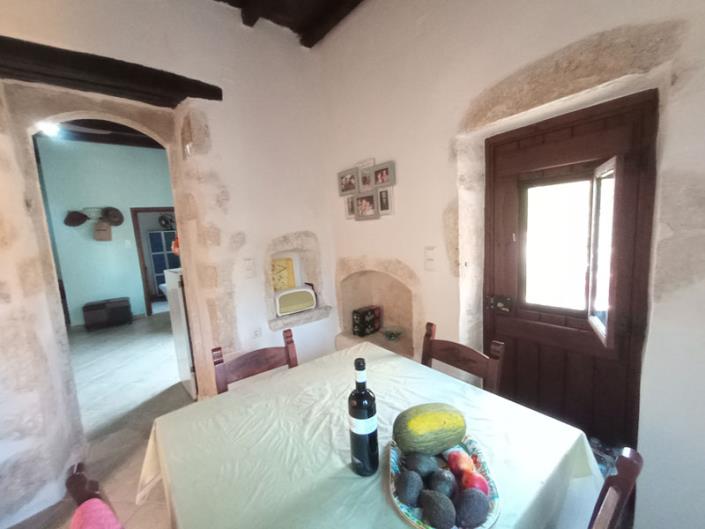 Image No.11-2 Bed House for sale