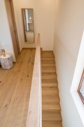 Image No.9-2 Bed Maisonette for sale