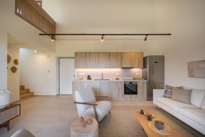 Image No.20-2 Bed Maisonette for sale