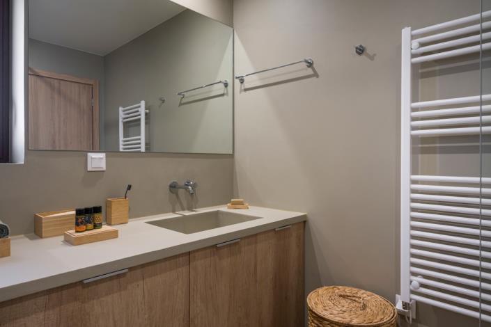 Image No.26-2 Bed Maisonette for sale