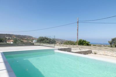 Stone-villa-fro-sale-in-Heraklion-Crete--1-
