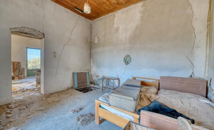 Image No.4-House for sale
