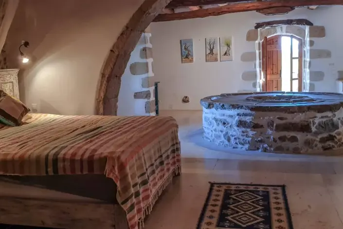Image No.32-2 Bed House for sale