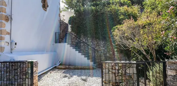 Image No.35-2 Bed House for sale