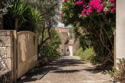 Stone-villa-for-sale-in-Chania-Crete--4-