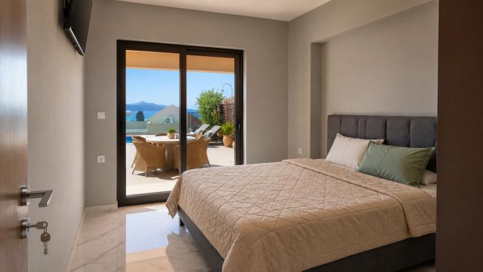 Image No.11-2 Bed House for sale