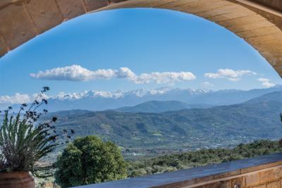 Stone-villa-in-Chania-Crete-for-sale--3-