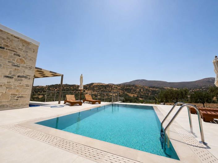 Image No.13-2 Bed Villa for sale